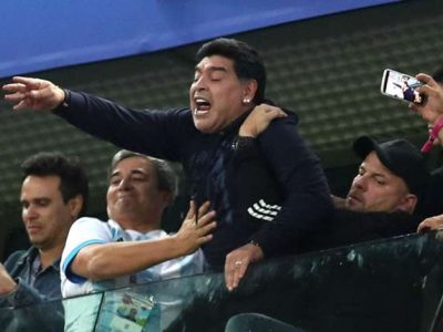 Maradona amsaka aliyemzushia kifo